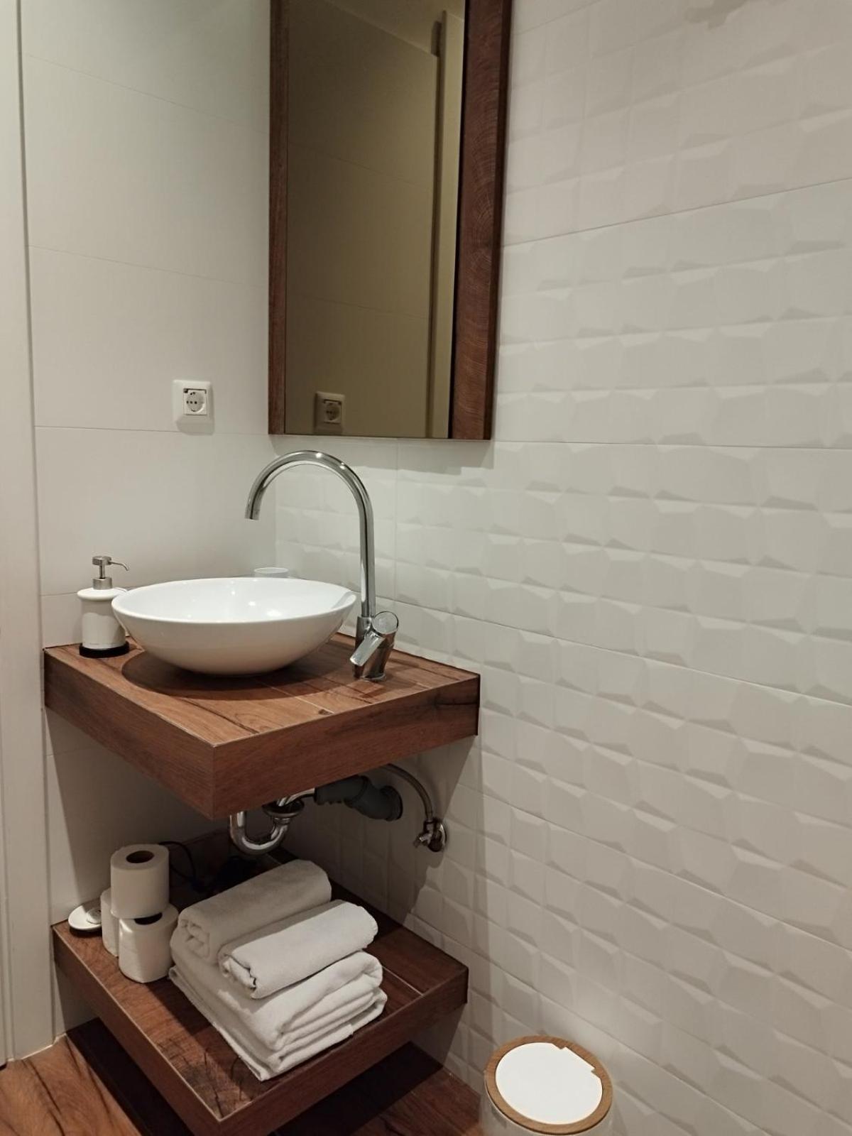 Studio Apartmani 071 Free Garage Parking Σαράγεβο Δωμάτιο φωτογραφία